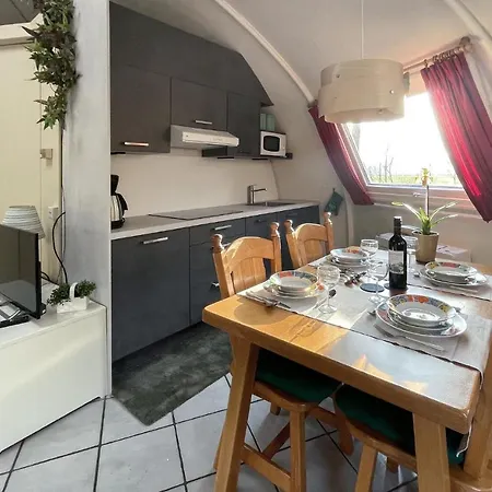 Stunning In With Wifi Chaam