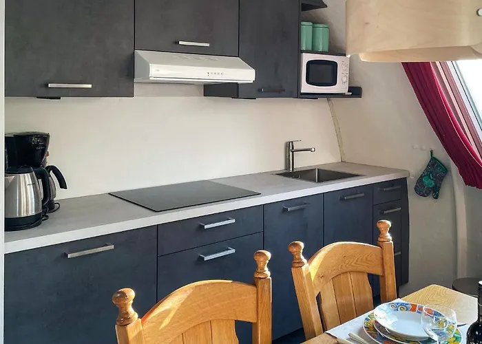 مكان تخييم Stunning In With Wifi Chaam